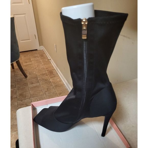 Shoe Boots - Picture 1 of 8